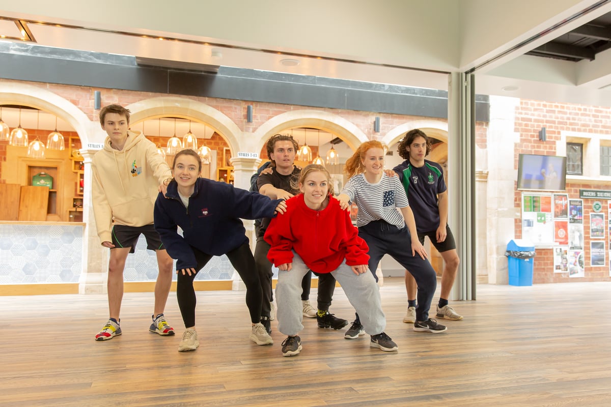 malvern-college-summer-school---performance-arts-module_53186641089_o